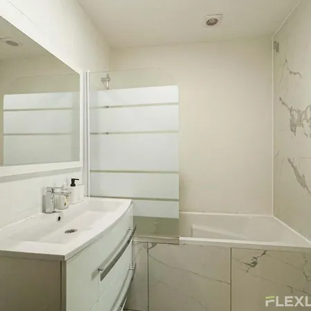Flexliving - - Banquier Holiday home *